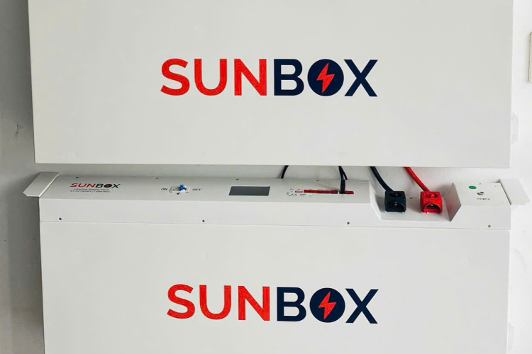 	Pin Lưu Trữ Năng Lượng SUNBOX 51.2V -150AH( 7,68kwh)